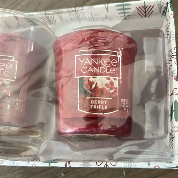 Retired Yankee Candle Votive Gift Set Berry Trifle - Picture 8 of 10